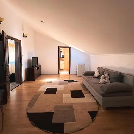 Hotel Delta Est & Restaurant