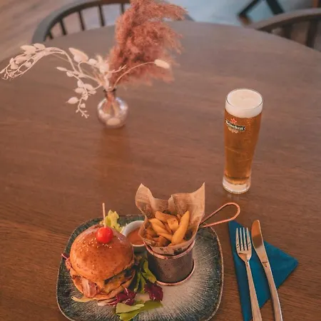 Hotel Delta Est & Restaurant